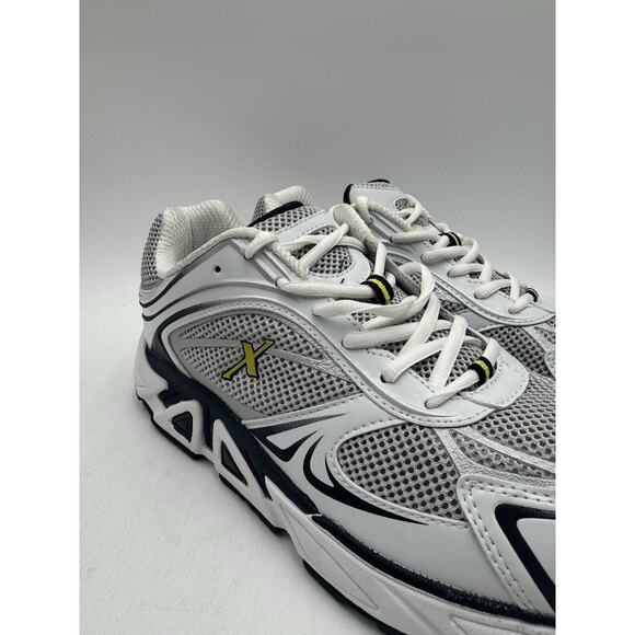 NEW Xelero GENESIS Men's Athletic Sneaker White/Navy US Size 9 Medium NIB - Picture 3 of 11